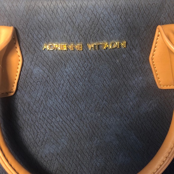 Adrienne Vittadini Blue Shoulder Bag - Picture 2 of 6